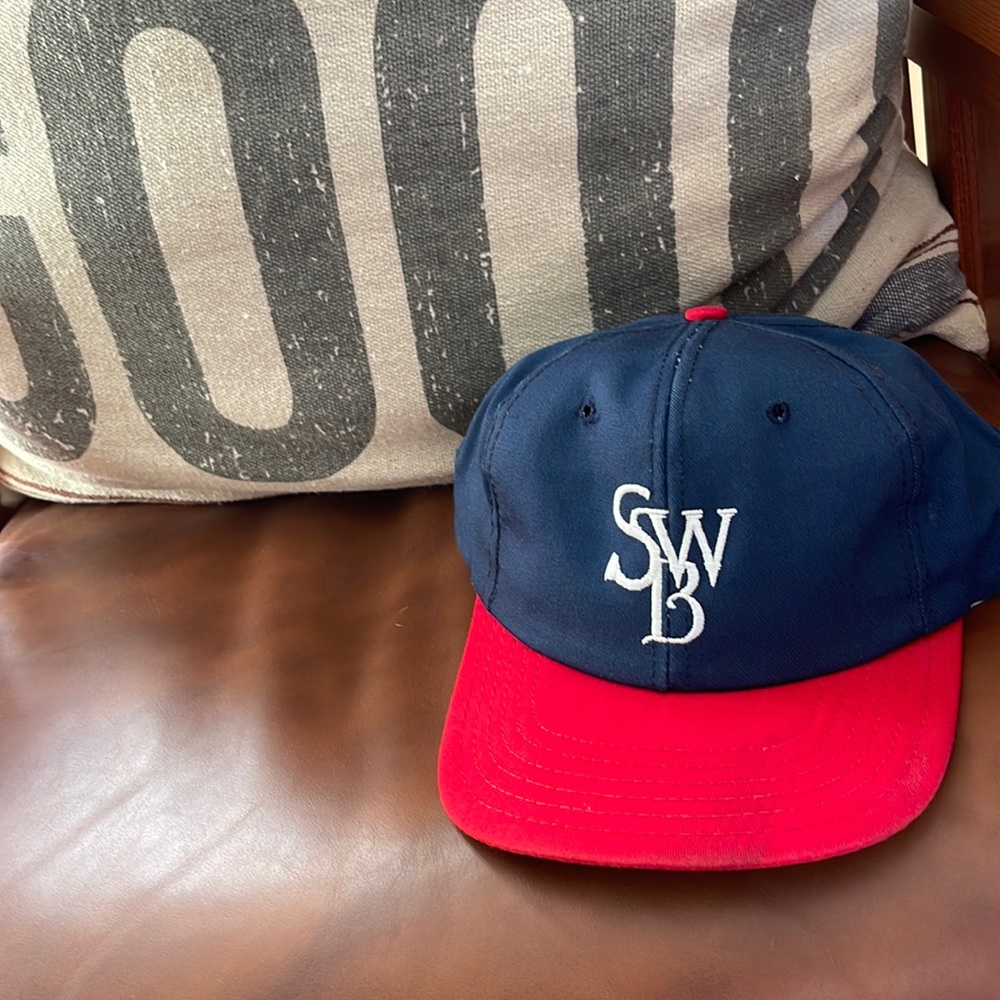 *Twins Enterprise Adjustable Flat Brim Hat